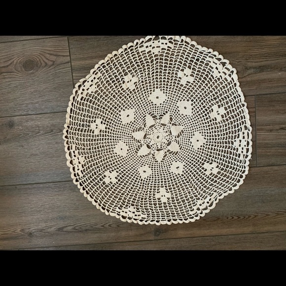 Doily - Picture 2 of 4